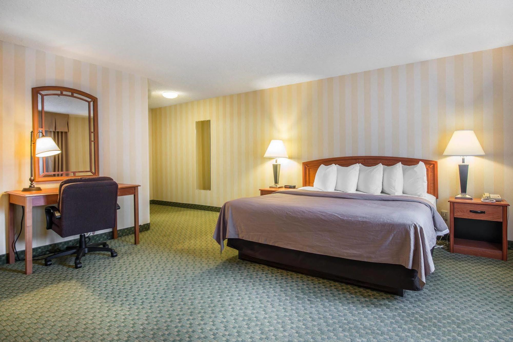 קולורדו ספרינגס Quality Inn Airport מראה חיצוני תמונה